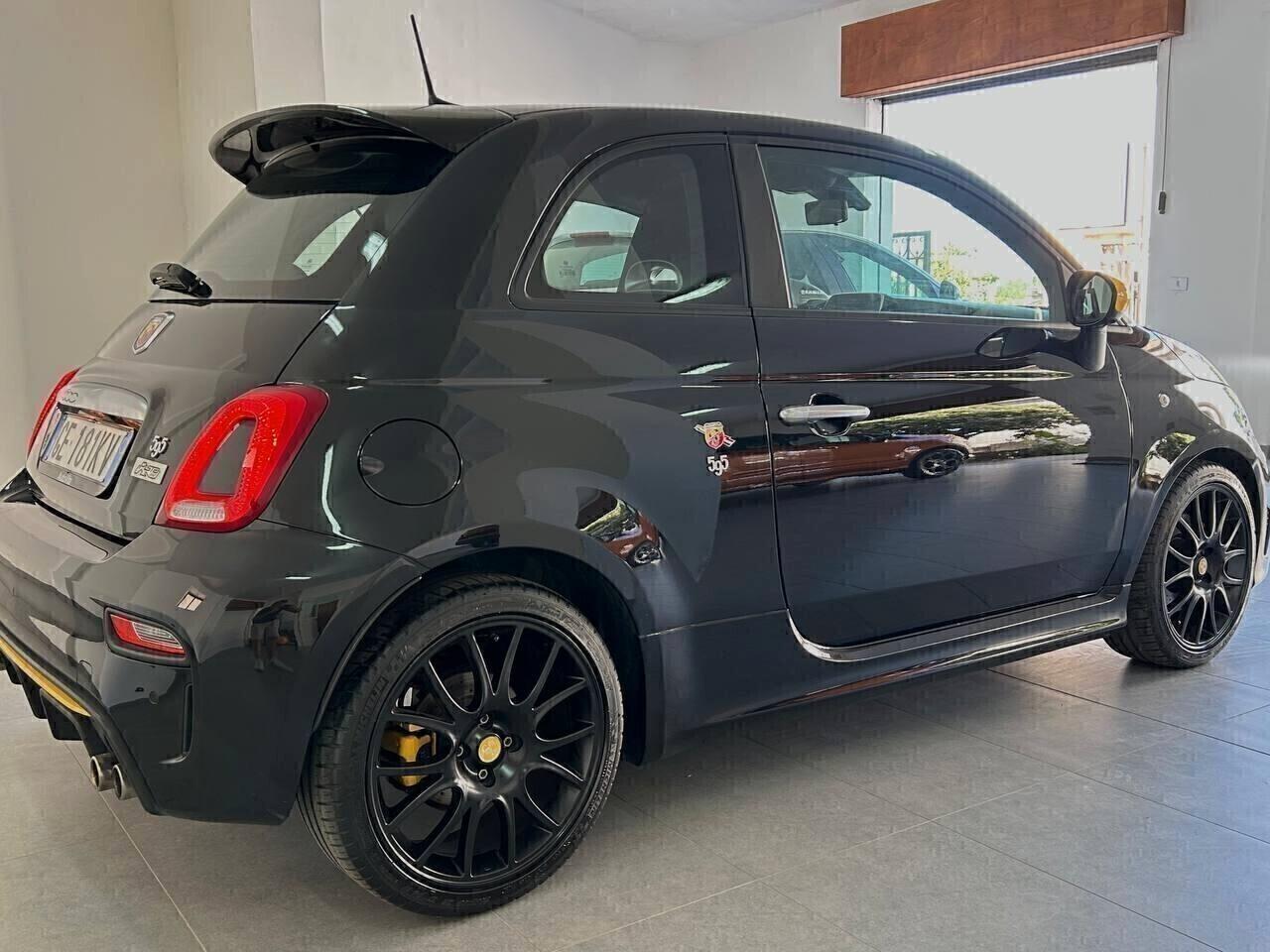 Abarth 595 1.4 Turbo T-Jet PISTA 165 CV