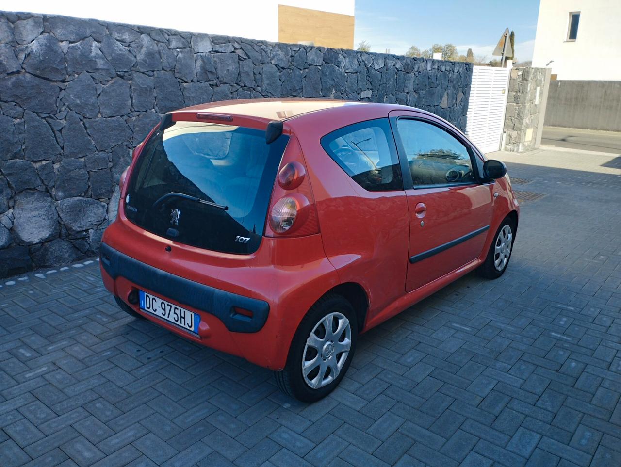 Peugeot 107 1.0 68CV 3p. Desir