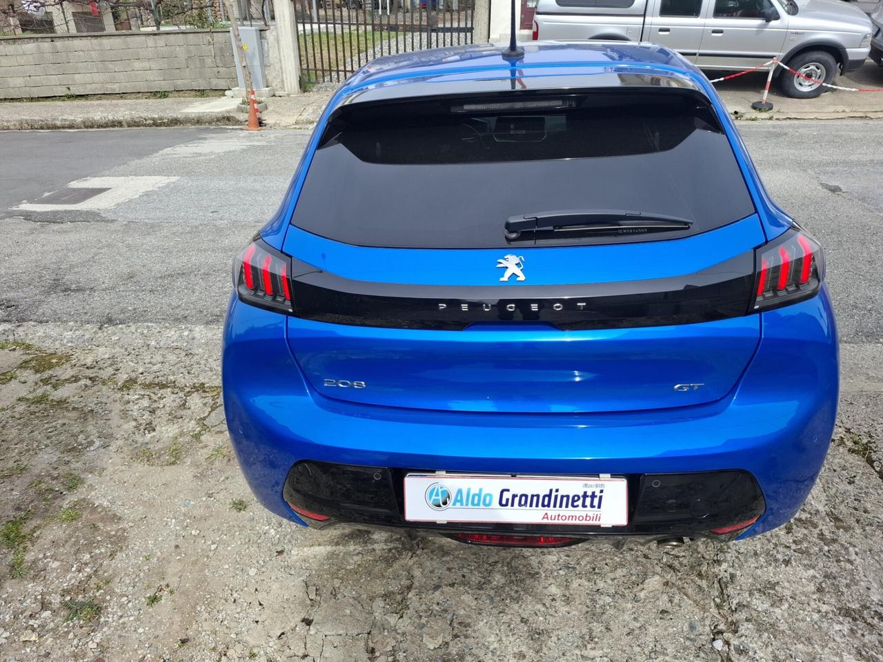 Peugeot 208 PureTech 1.2 GT line 100 cv 2023