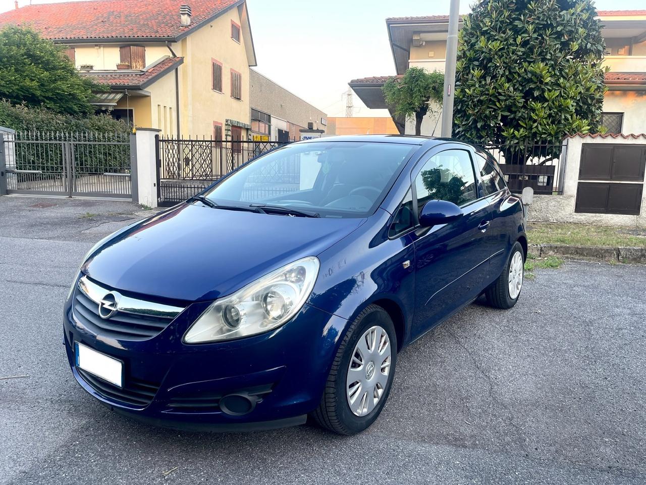 Opel Corsa 1.2 3 porte Sport Benzina per Neopatentati