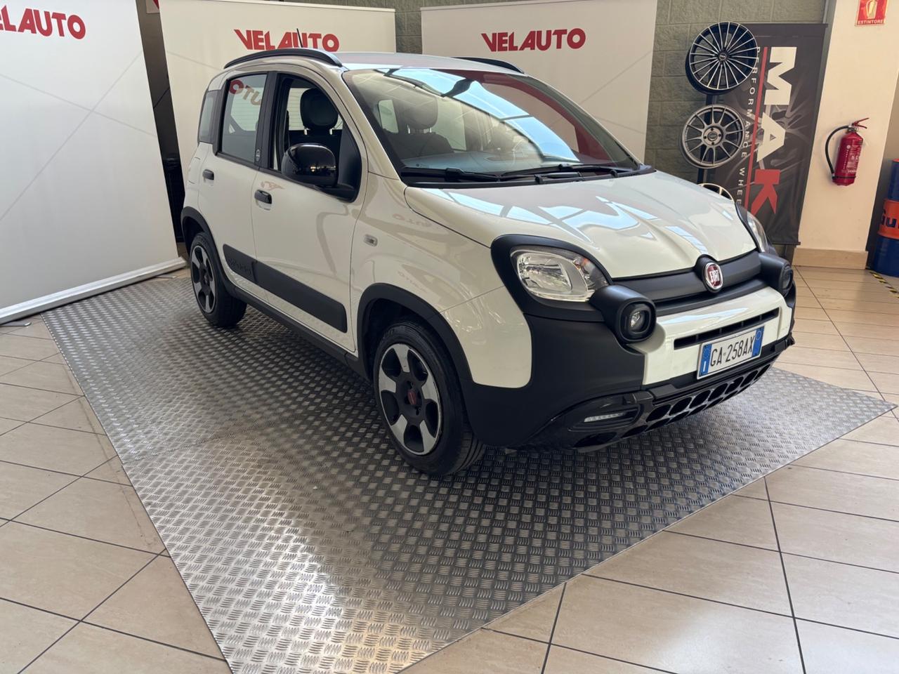 Fiat Panda 1.2 Connected by Wind