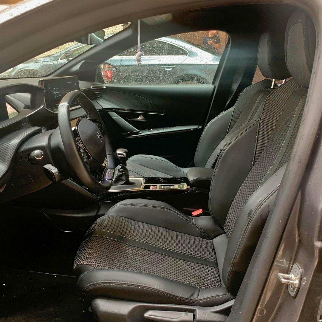 Peugeot 208 PureTech 100 Stop&Start 5 porte GT