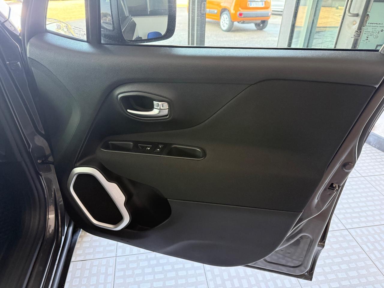 Jeep Renegade 1.6 Mjt DDCT 120 CV S