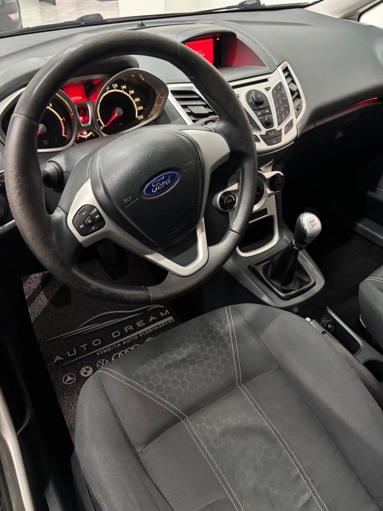 Ford Fiesta 1.4 TDCi 5p. Titanium