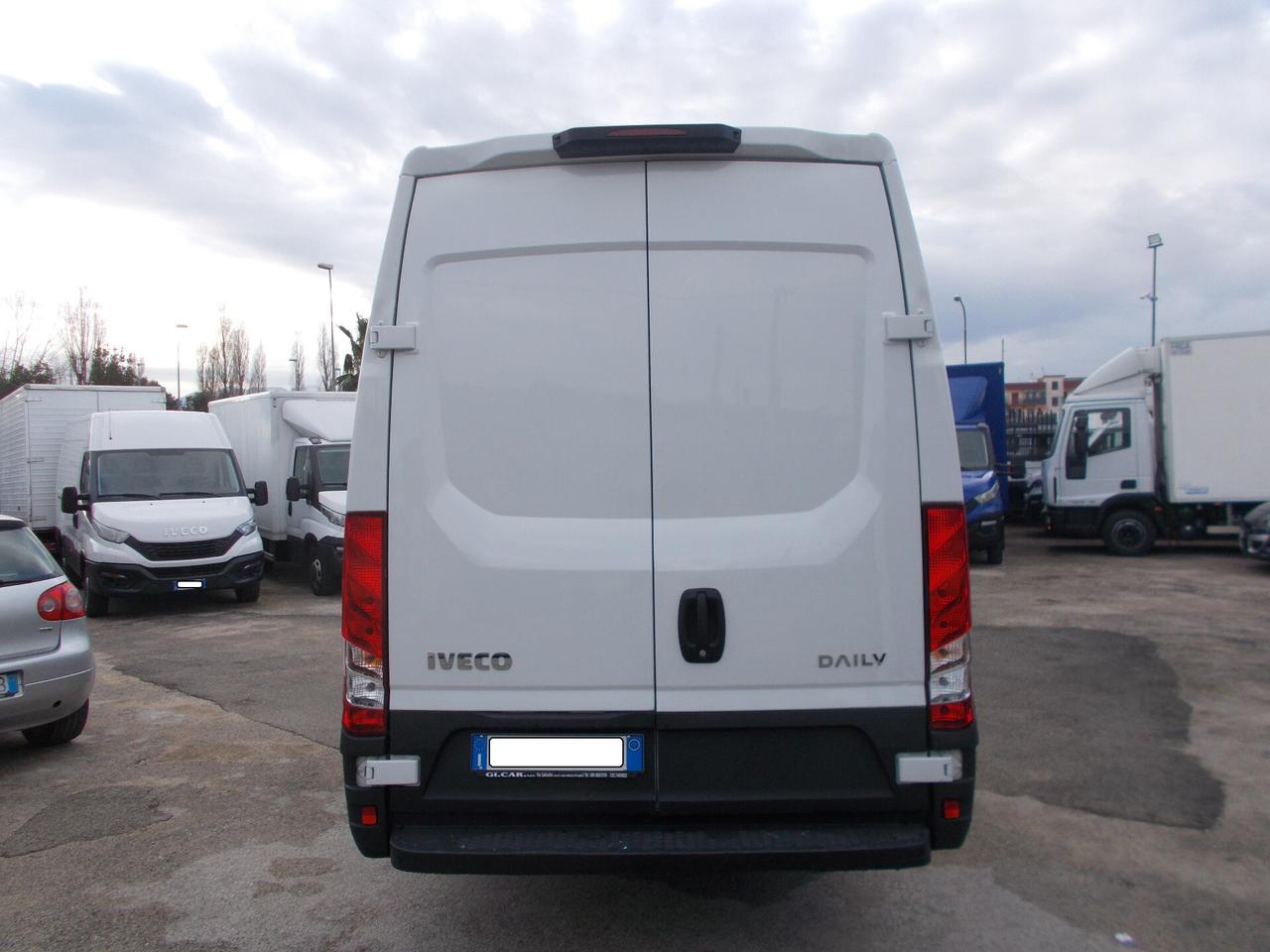 Iveco daily 35s14 anno 2021 furgone e.6