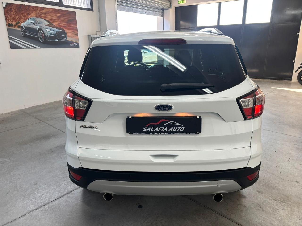 Ford Kuga 1.5 TDCI 120 CV S&S 2WD Powershift Business