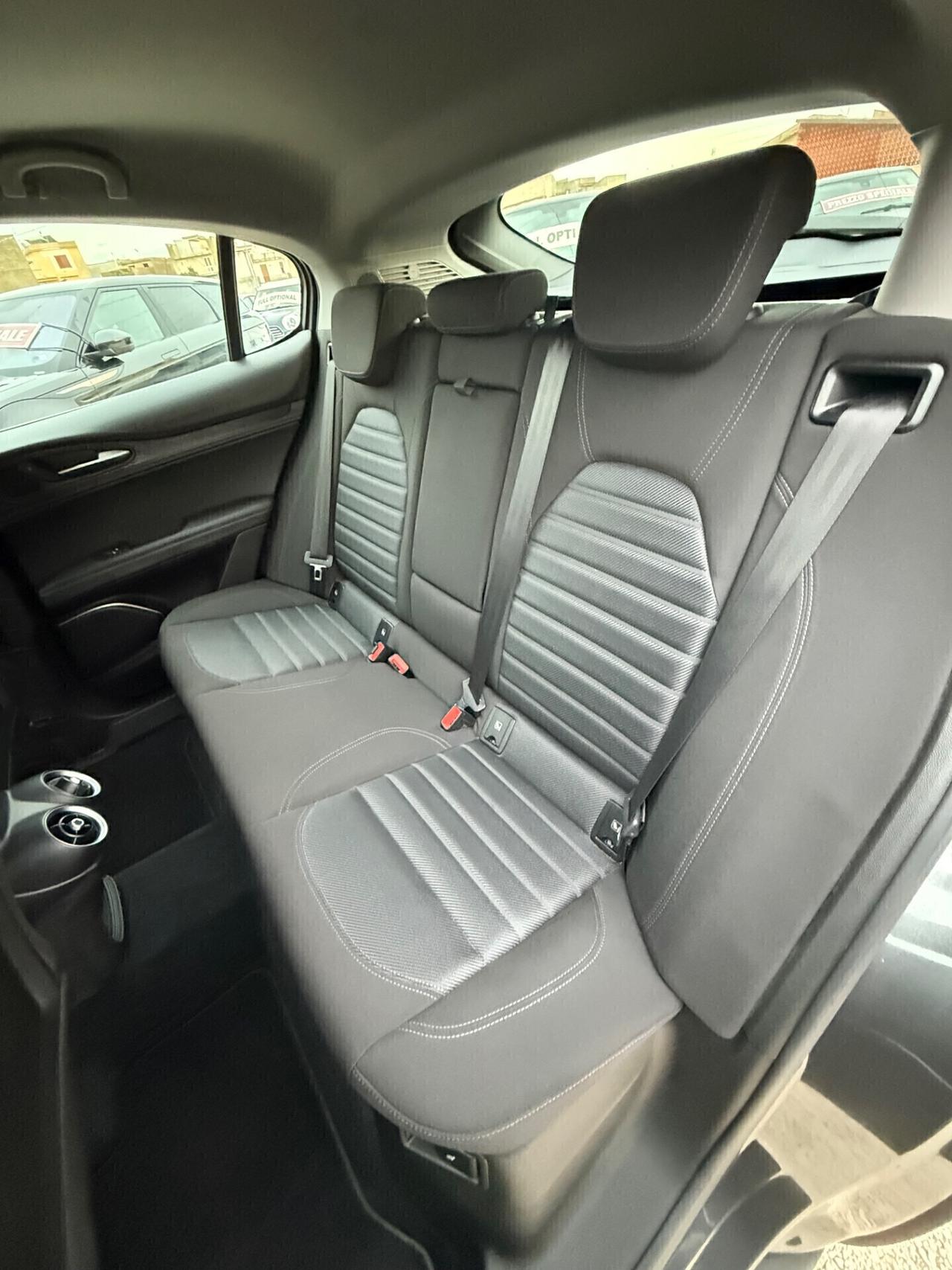 Alfa Romeo Stelvio 2.2 Turbodiesel 190 CV AT8 RWD Executive