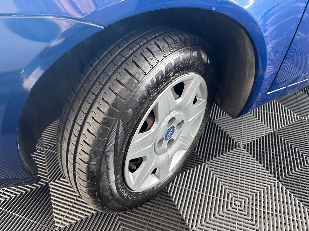 Fiat Punto 1.2 16V 5 porte Emotion