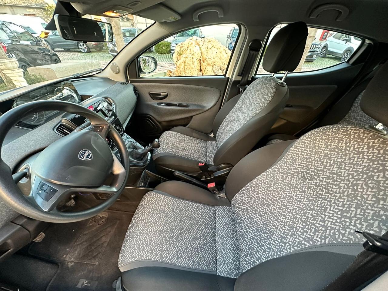 Lancia Ypsilon 1.2 GPL 69CV Elefantino Blu S&S Uff Italy USB