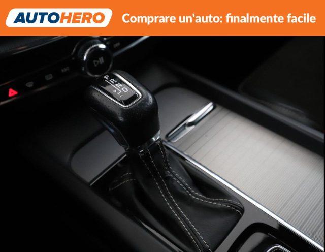 VOLVO XC60 T5 AWD Geartronic R-design