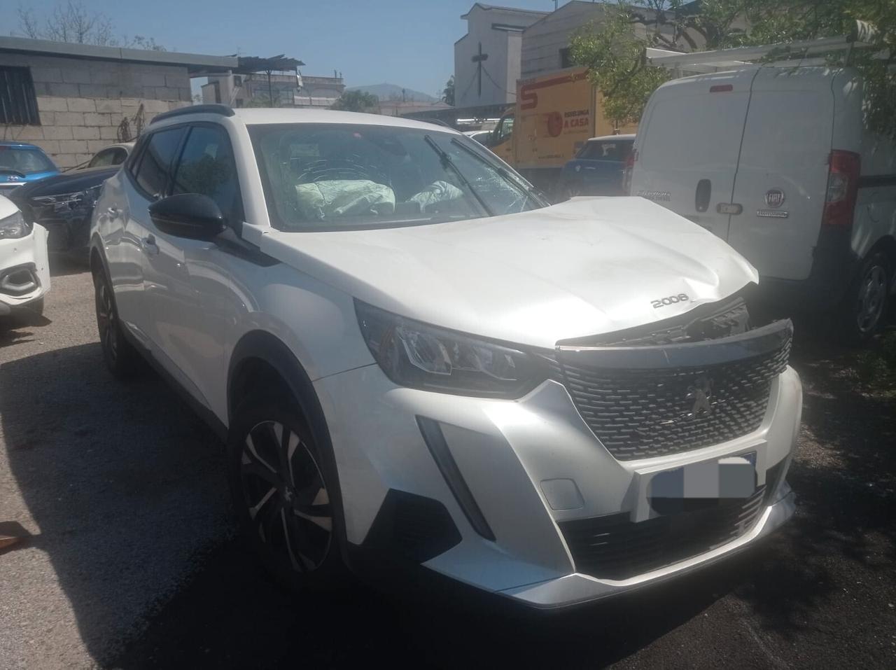 Peugeot 2008 BlueHDi 130 S&S EAT8 GT-2023