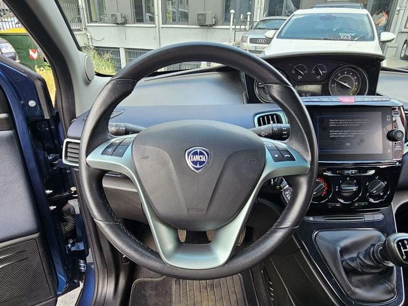 Lancia Ypsilon 1.0 FireFly 70cv Hybrid