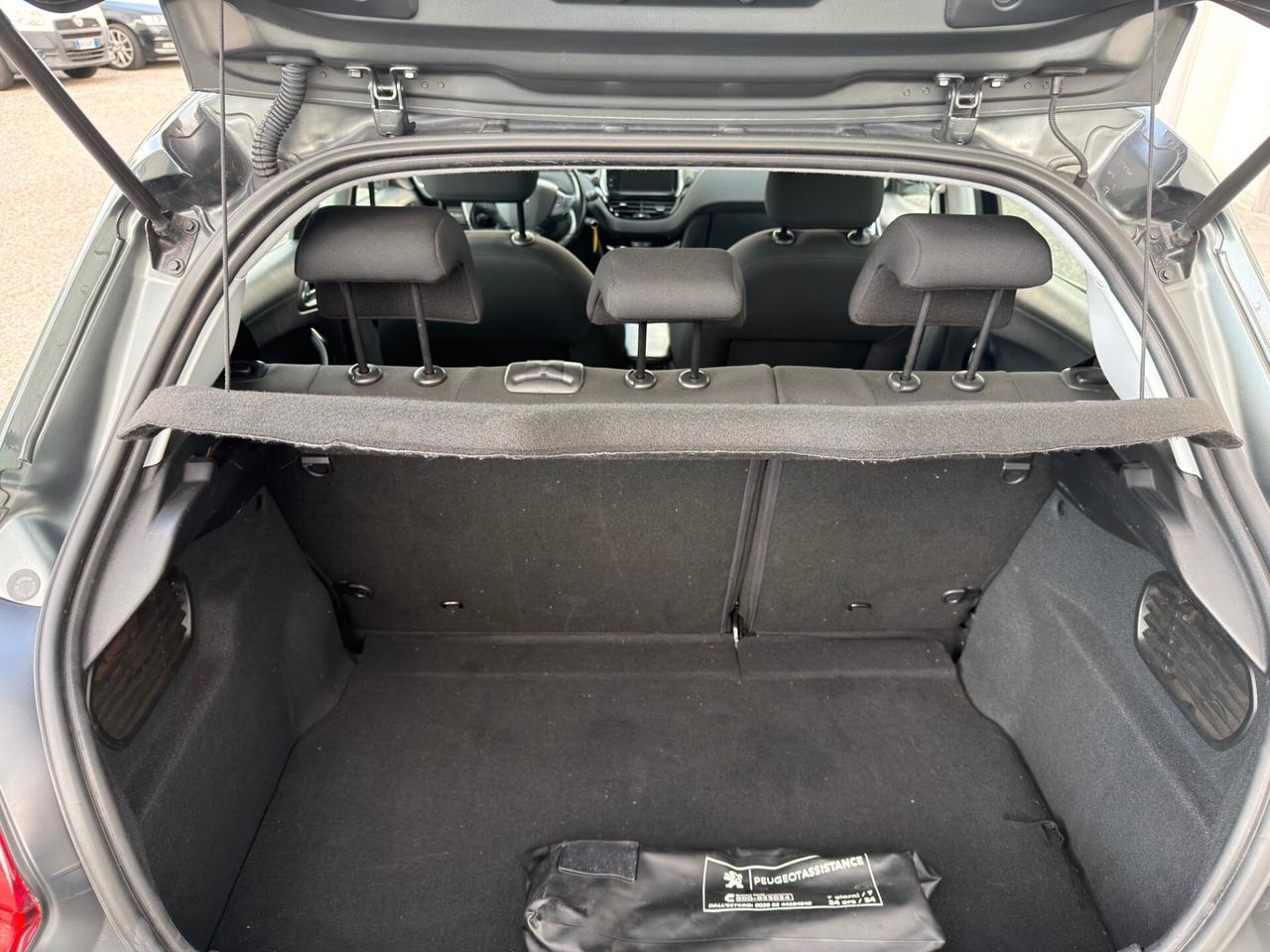 Peugeot 208 BlueHDi 75 5 porte Allure
