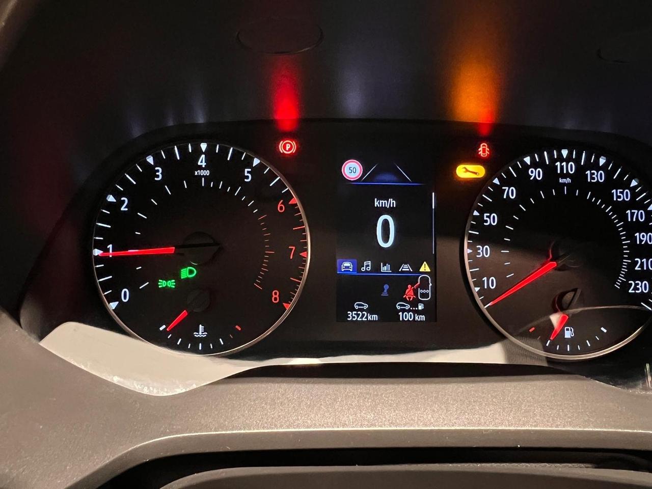 Renault Captur TCe 90 CV Equilibre solo 3800 km