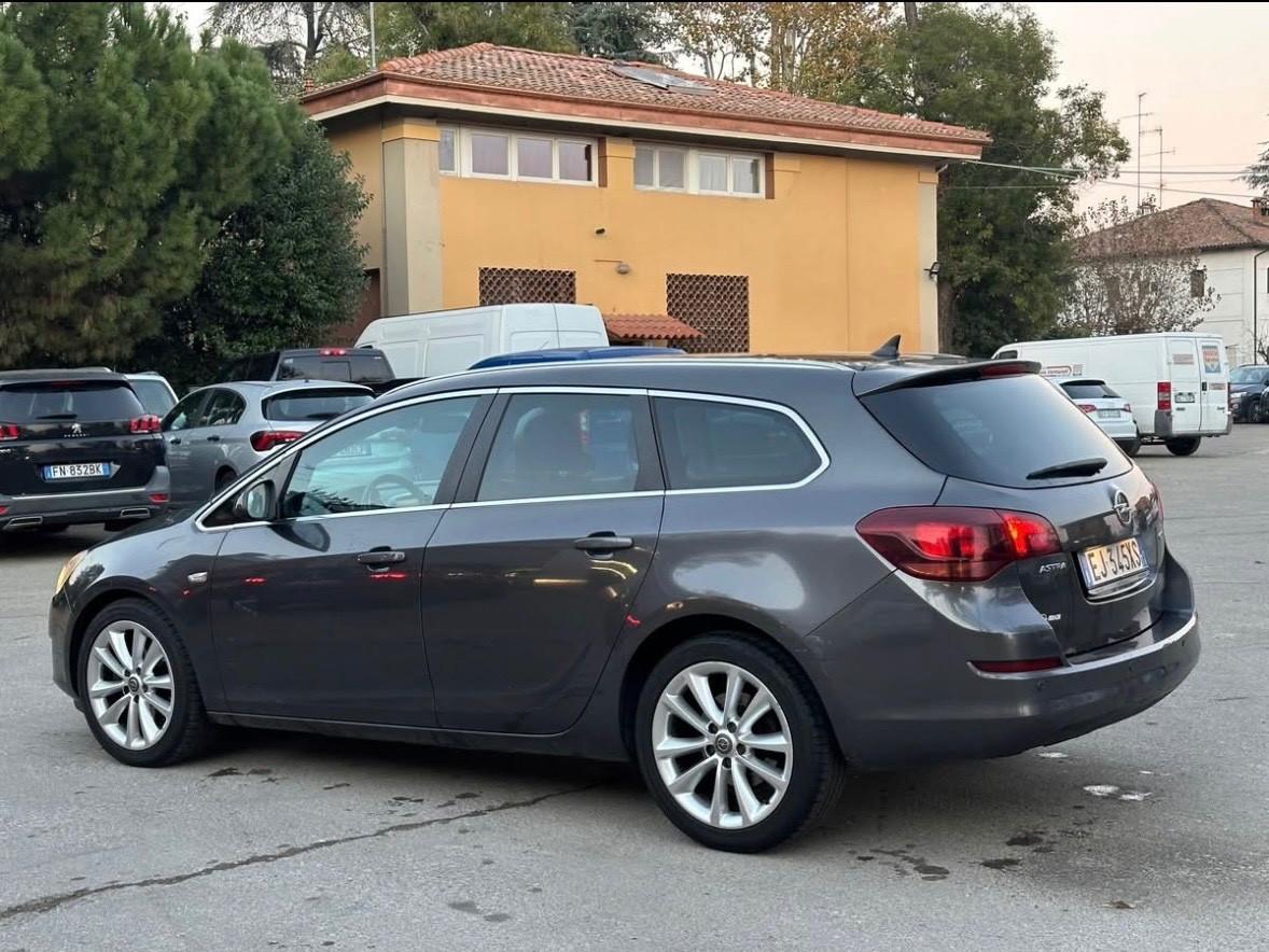 Opel Astra 1.7 CDTI 125CV 5 porte Cosmo