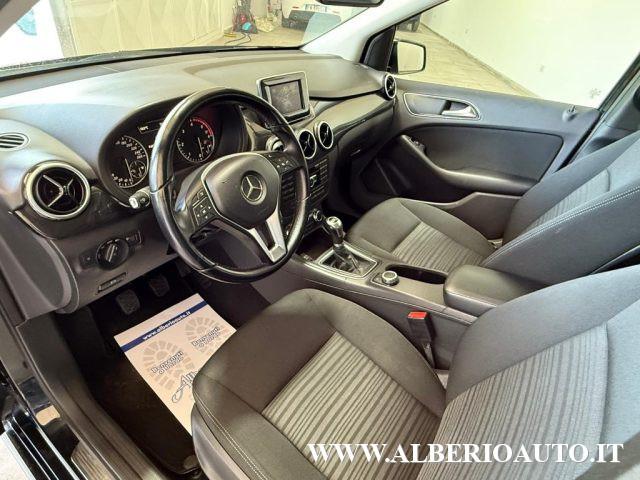 MERCEDES-BENZ B 180 CDI Premium