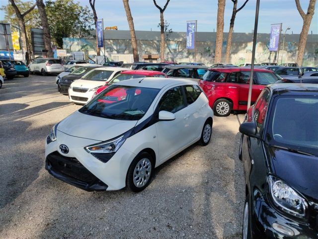 TOYOTA Aygo 1.0 VVT-i 5 porte x-play TELEC.,CARPLAY,CRUISE