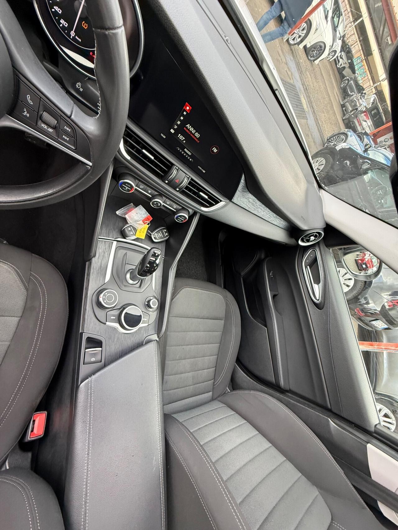 Giulia 2.2 150 CV-automatica-veloce -tetto-unipro-