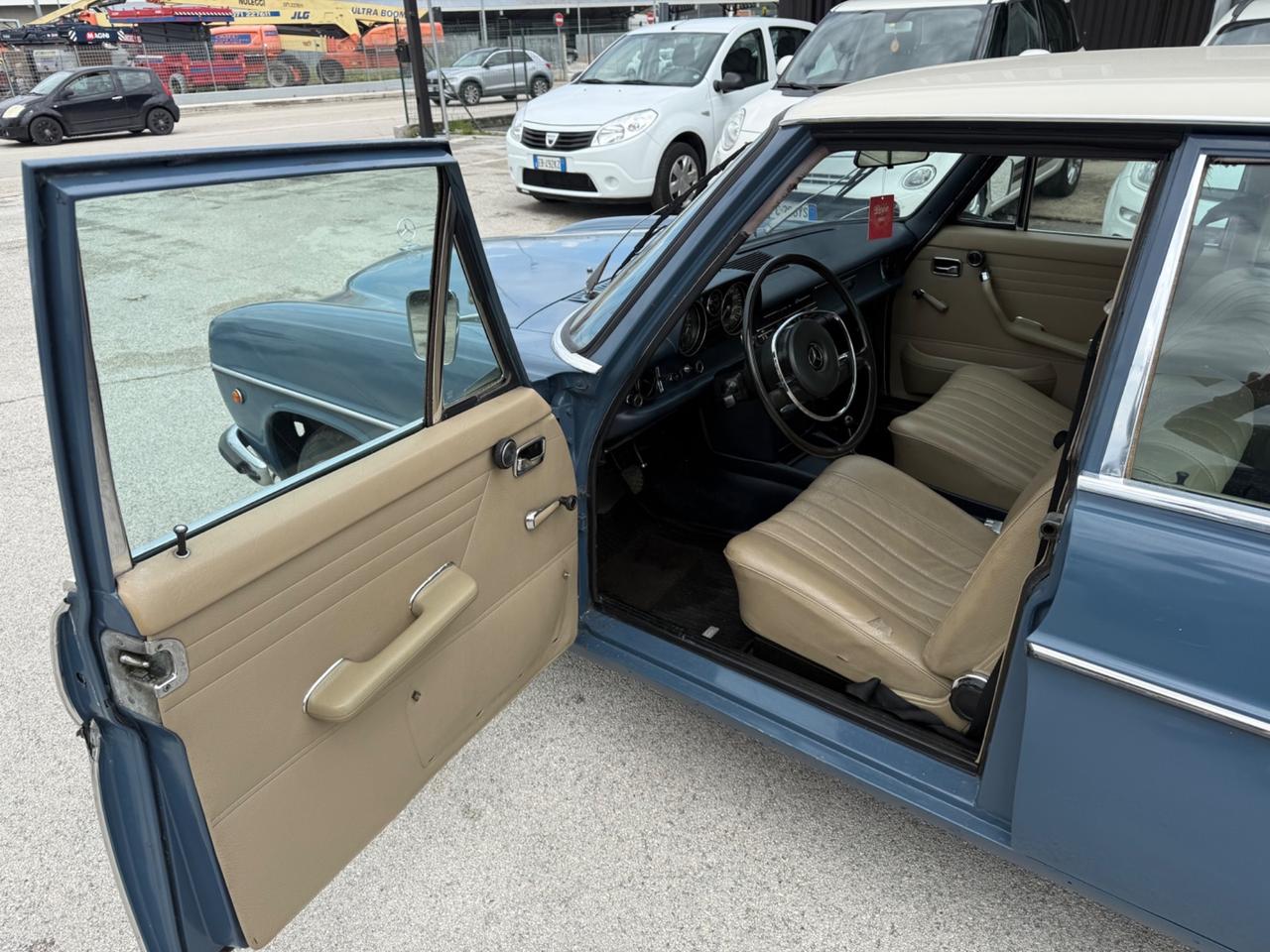 Mercedes-benz 220 230