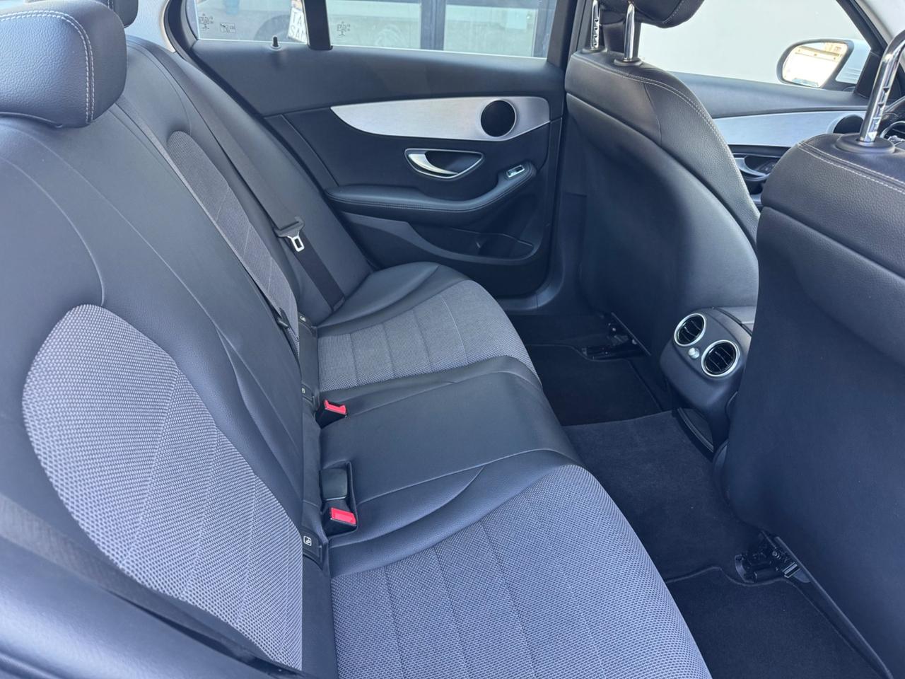 Mercedes-benz C 200 d Auto Premium