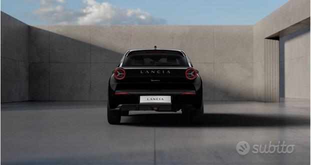 LANCIA Ypsilon Hybrid e-DCT