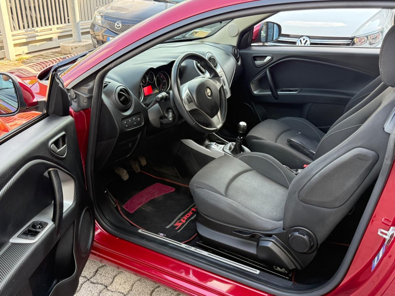Alfa Romeo MiTo 1.6 JTDm-2 S&S Distinctive Sport Pack