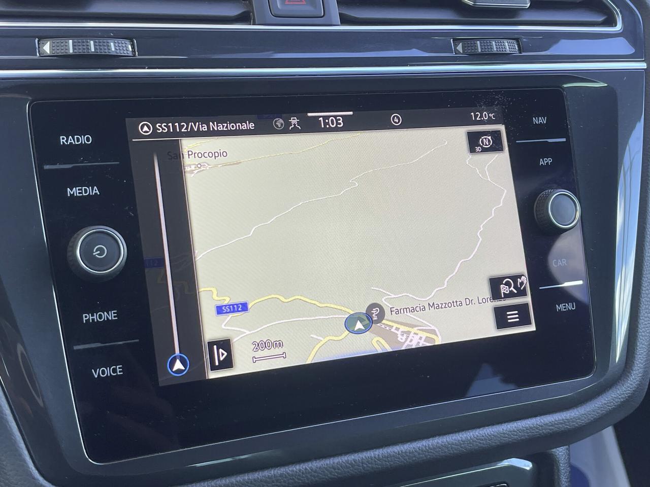 Volkswagen Tiguan 2.0 TDI 150 CV SCR DSG R-Line Fari IQ.LIGHT LED MATRIX--Digital Cockpit Pro 10,25", Navi