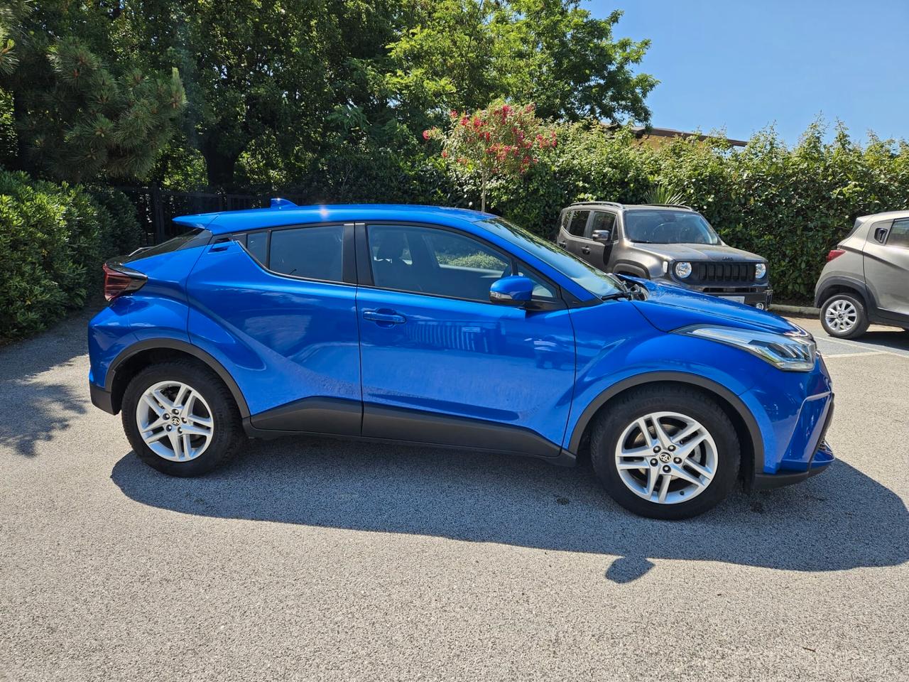 Toyota C-HR 1.8 Hybrid E-CVT Active