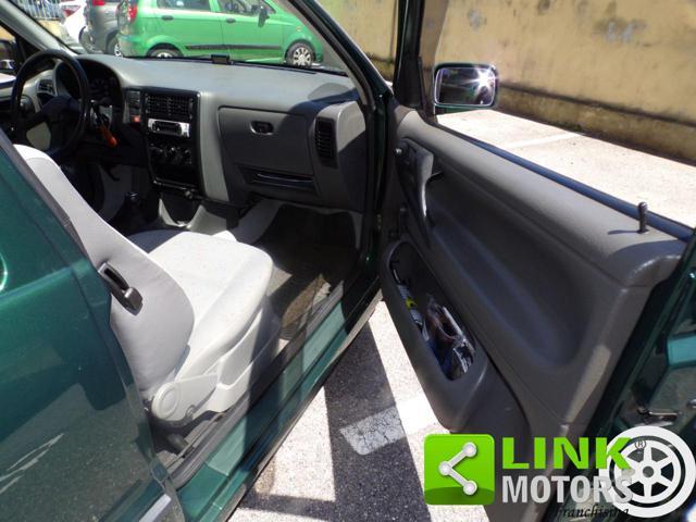 VOLKSWAGEN Polo 1.0 50CV
