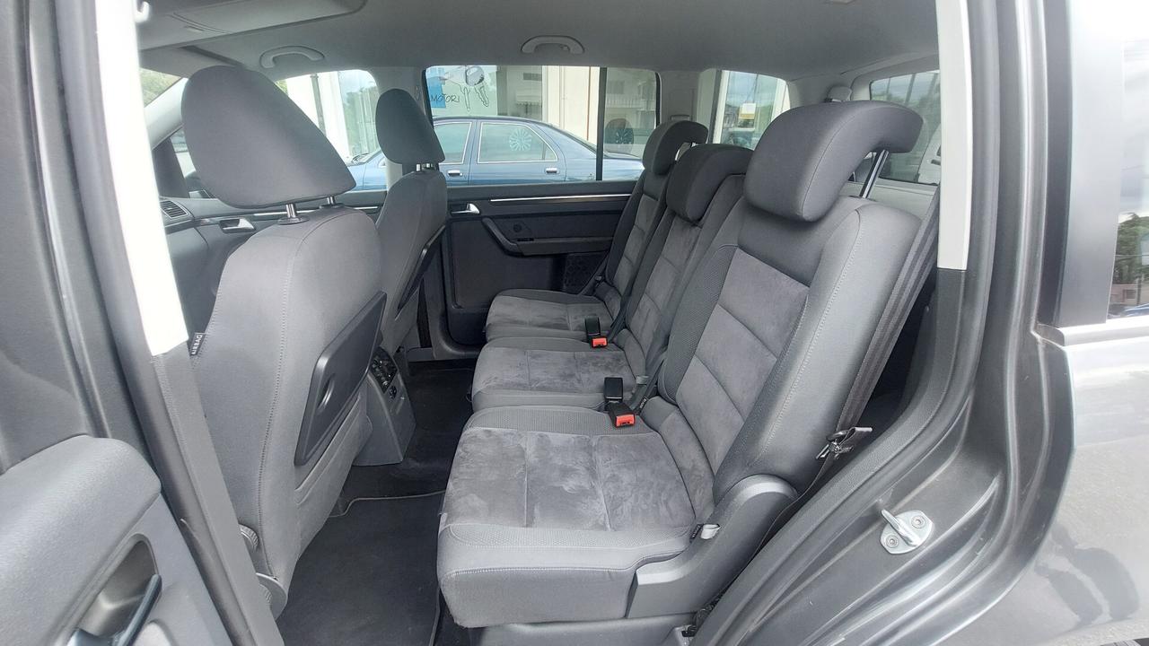 Volkswagen Touran Business 2.0 TDI 170 CV DSG Highline