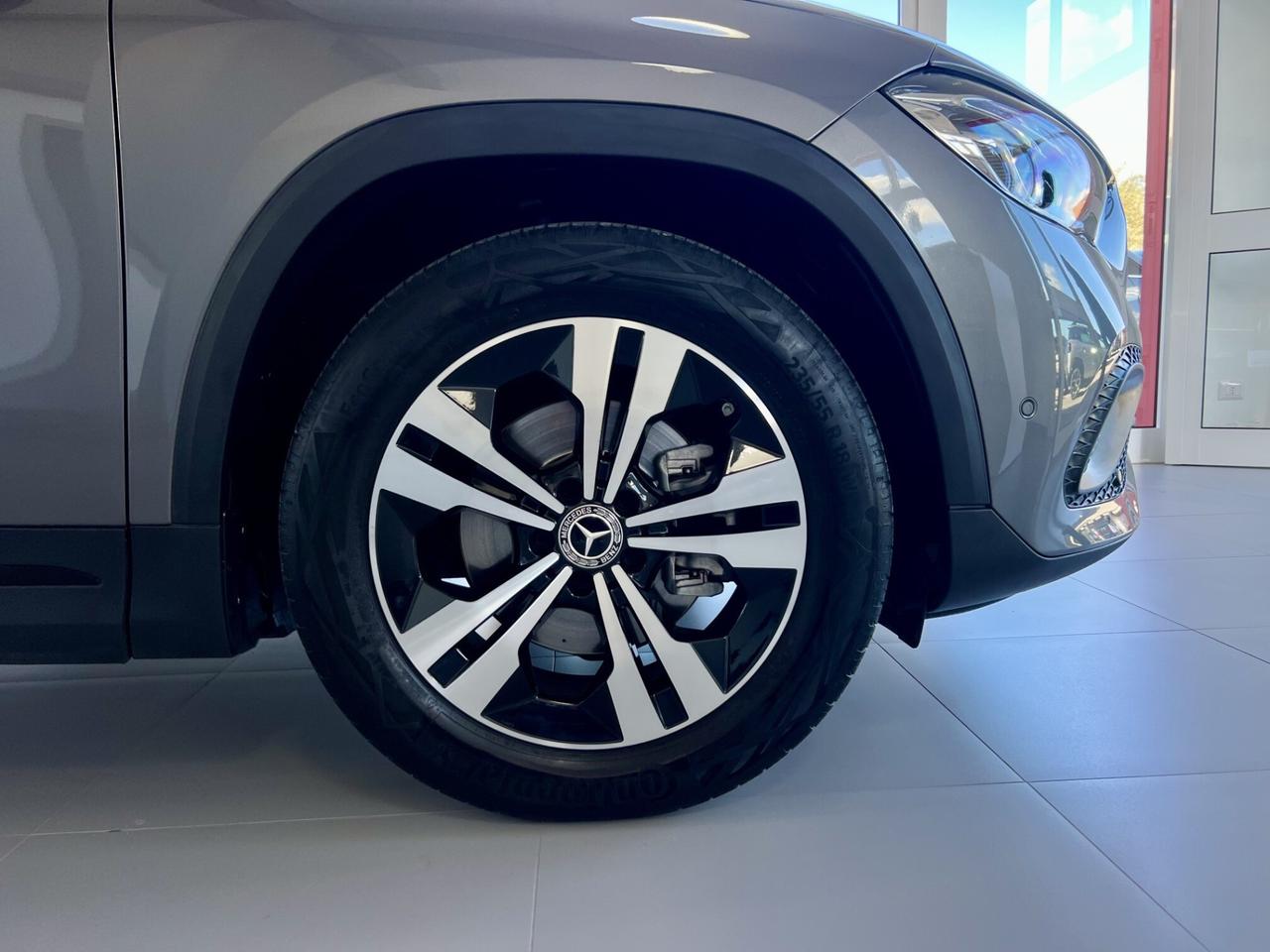 MERCEDES GLA 200d PROGESSIVE LINE - 2022