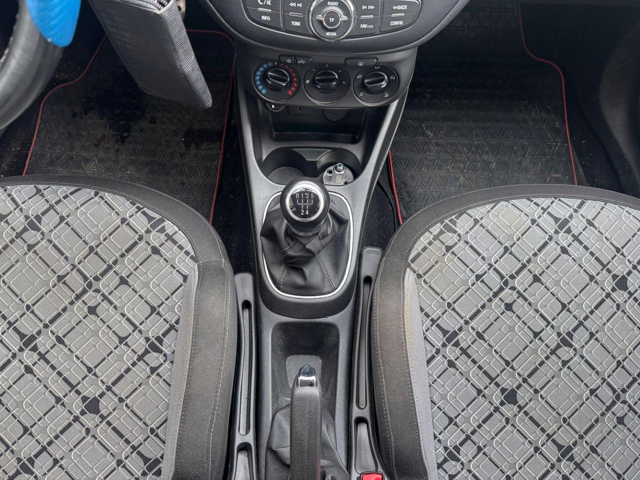 Opel Corsa Cosmo 1.2 #9269