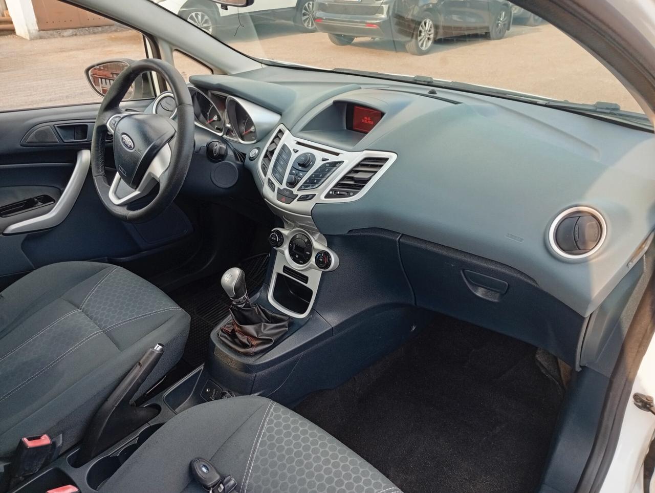 Ford Fiesta 1.2 82CV 3 porte NEOPATENTATI OK