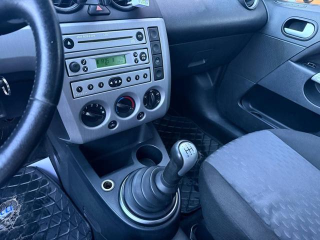 FORD Fiesta 1.4 16V 5p. Collection