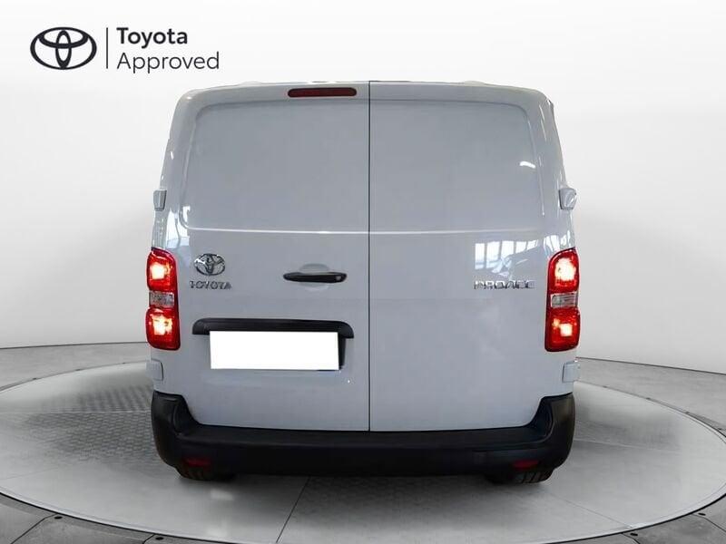 Toyota Proace 1.5d 120 CV S&S 10q 4p Medium Comfort