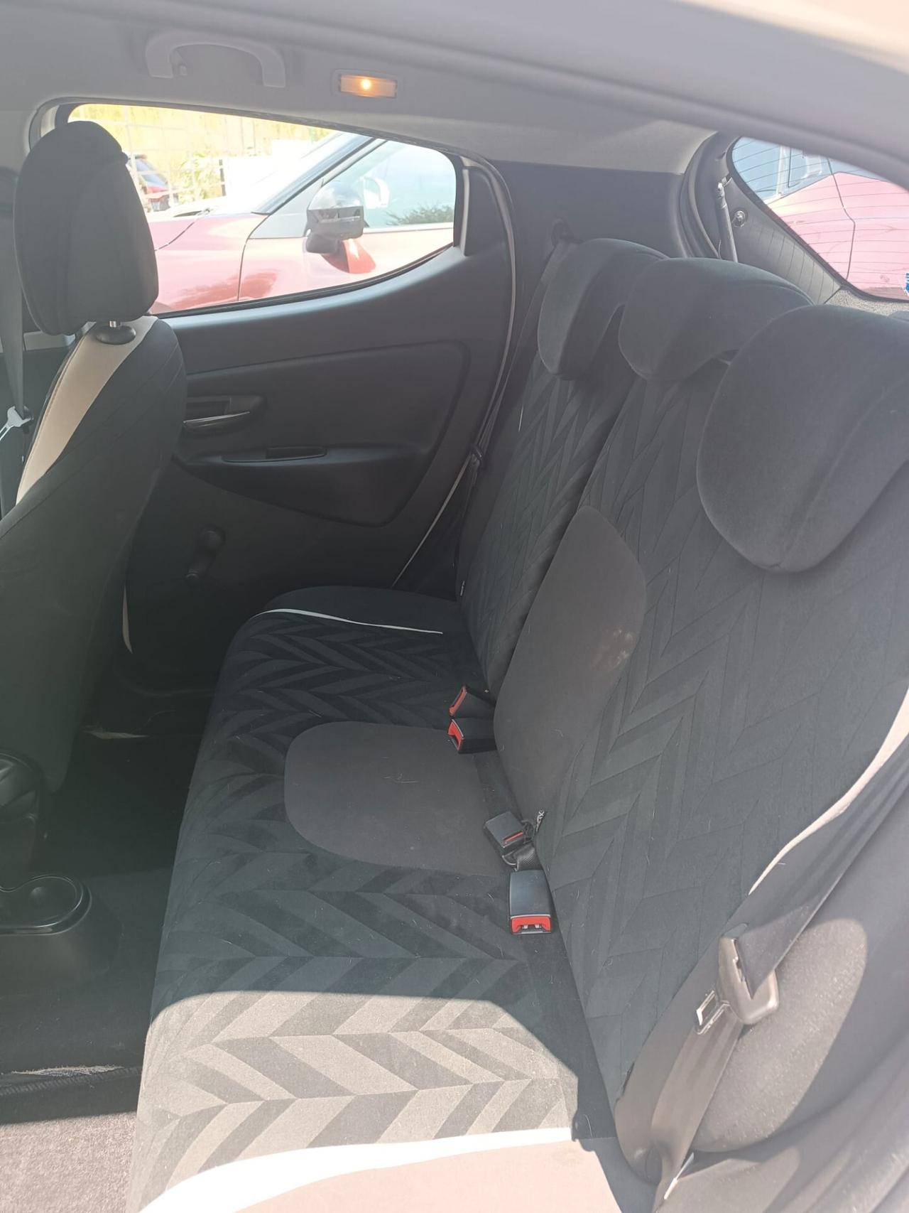 Lancia Ypsilon 1.2 69 CV 5 porte GPL Ecochic Gold