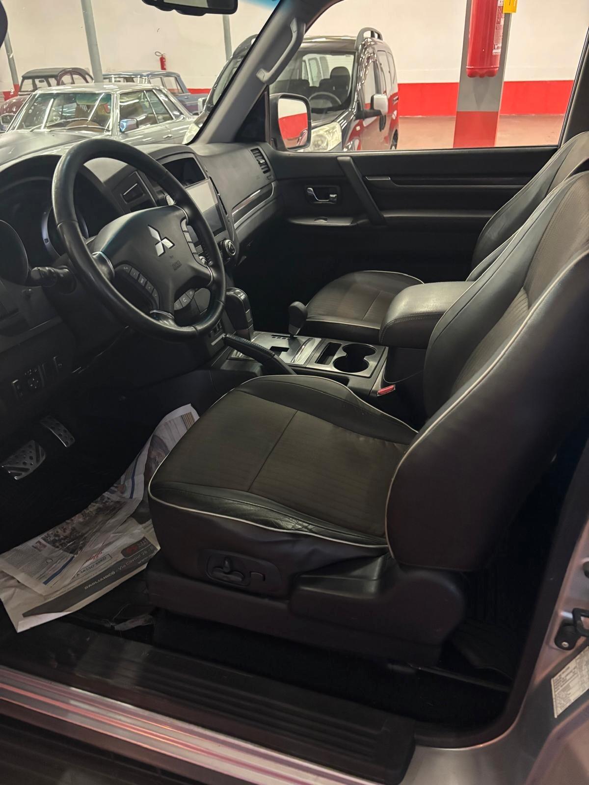 Mitsubishi Pajero 3.2 DI-D 16V aut. 3p. Instyle DPF