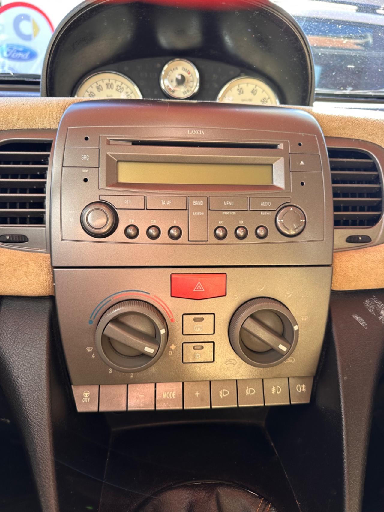 Lancia Ypsilon 1.3 Multijet 16V Argento