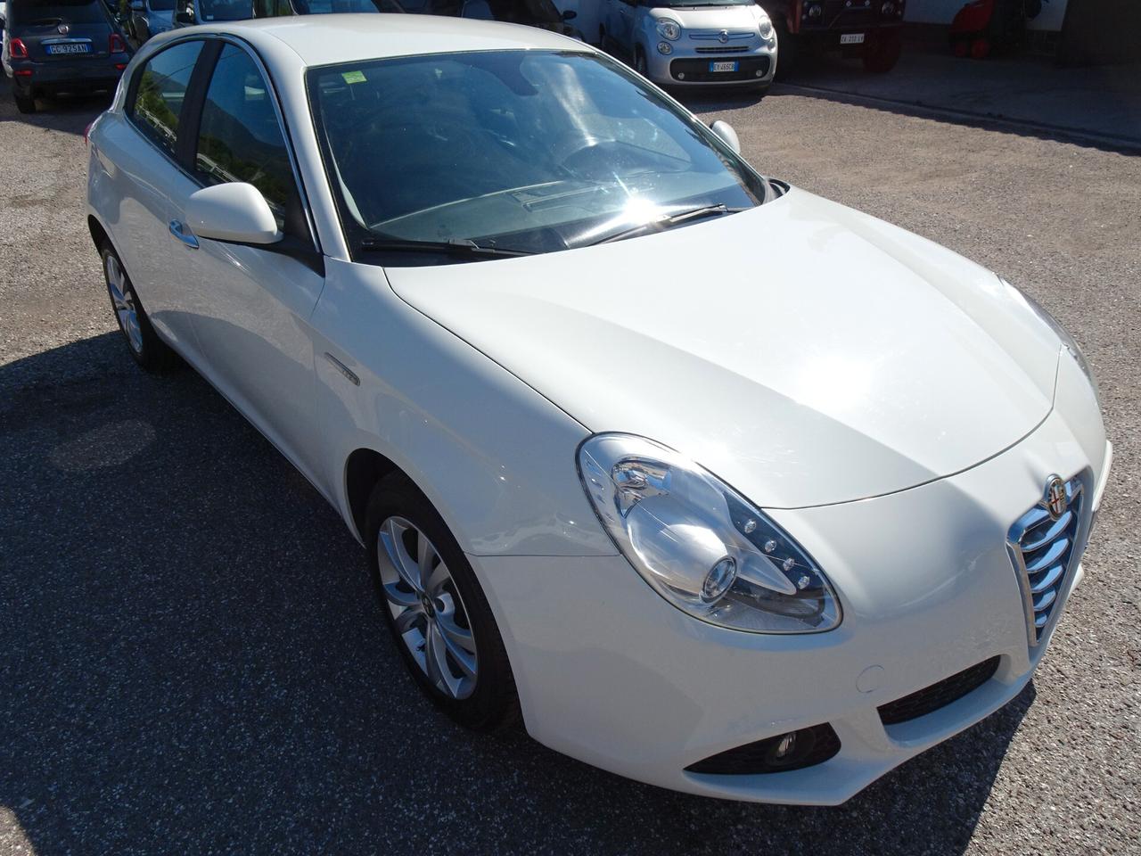 Alfa Romeo Giulietta 1.6 JTDm-2 105 CV Distinctive