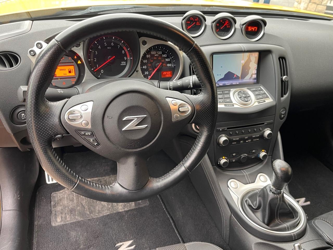 Nissan 370Z Coupé 3.7 V6 Lev 2