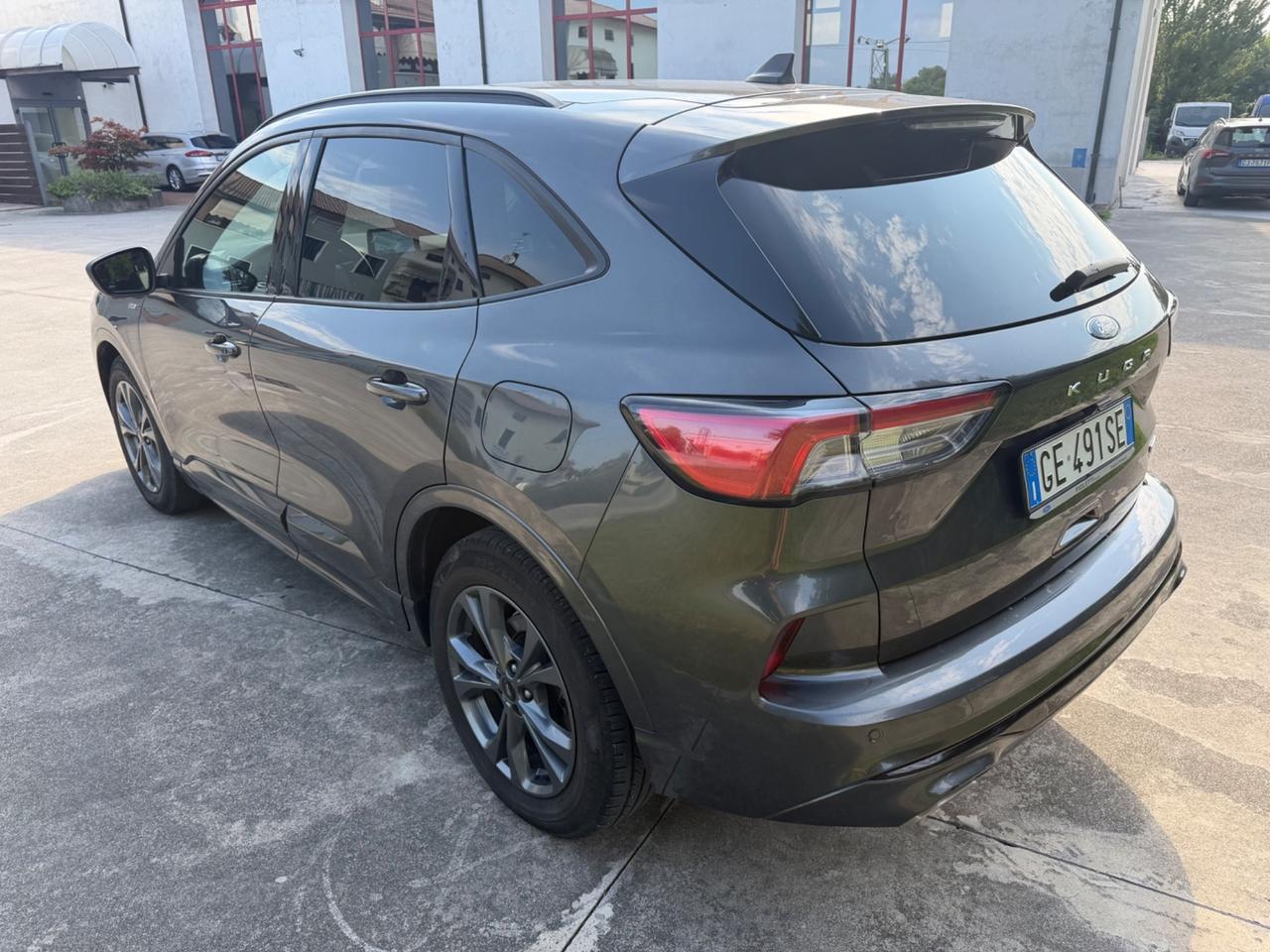 Ford Kuga 2.5 Full Hybrid 190 CV CVT 2WD Titanium Business