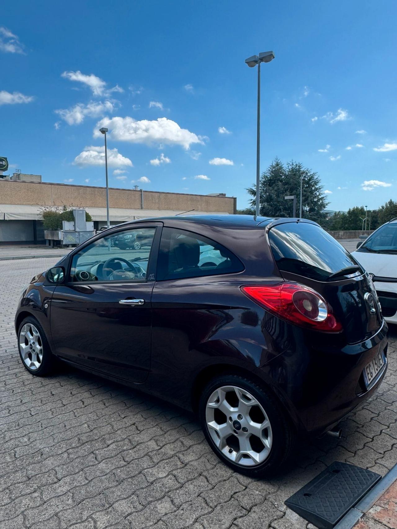 Ford Ka Ka+ 1.2 8V 69CV Titanium
