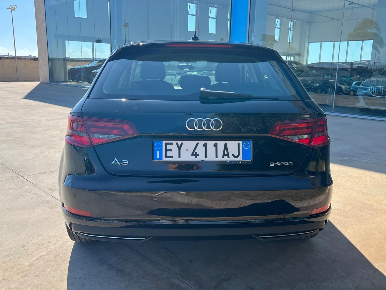 Audi A3 SPB 1.4 110CV g-tron Attraction