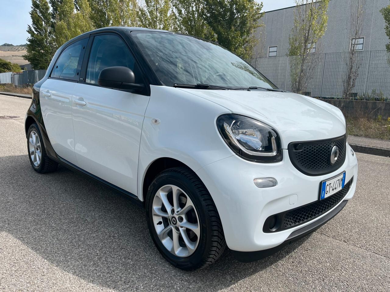 Smart ForFour 1.0 Passion 70 cv - Neo Patantati