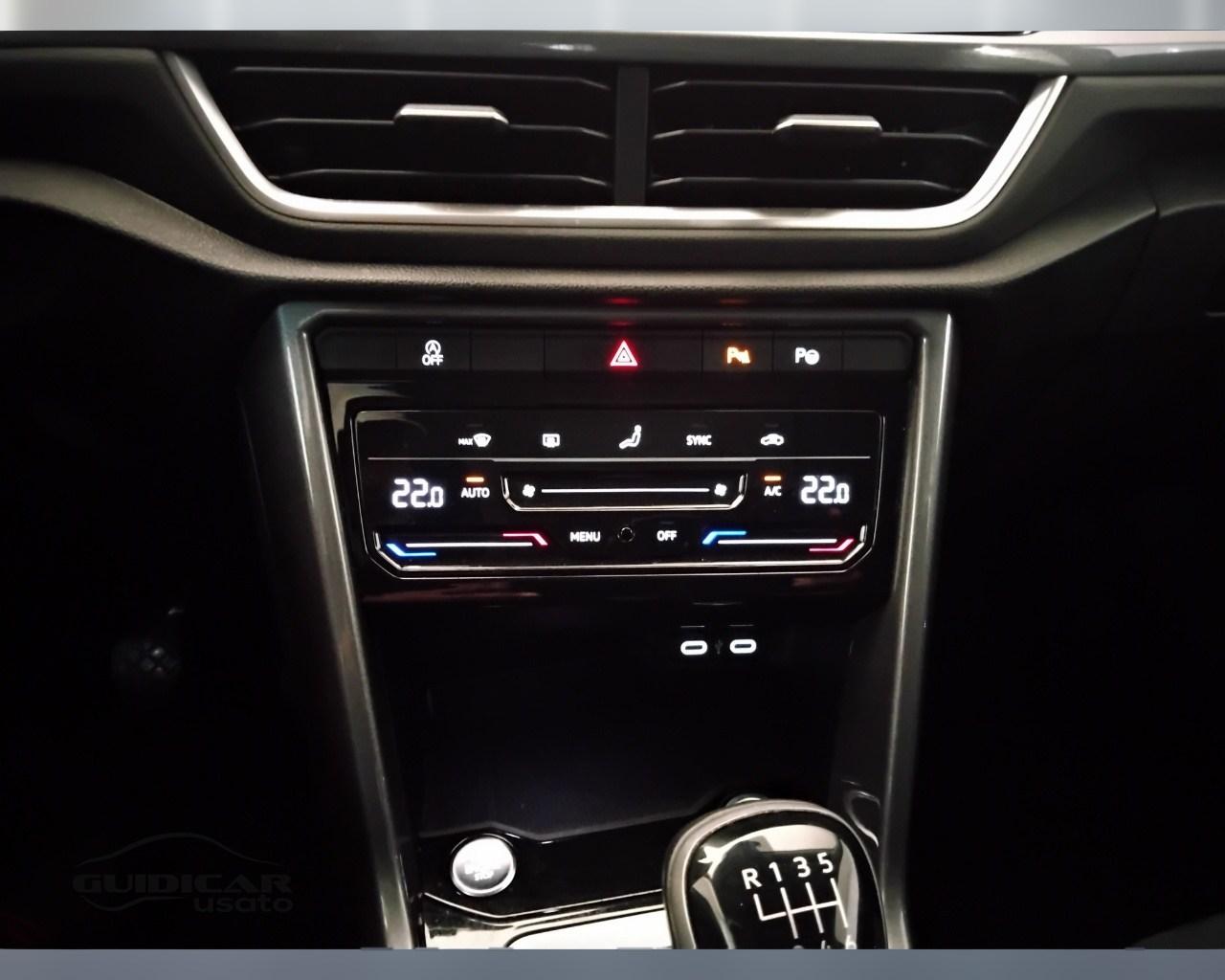 VOLKSWAGEN T-Roc I 2022 - T-Roc 1.0 tsi Style 110cv