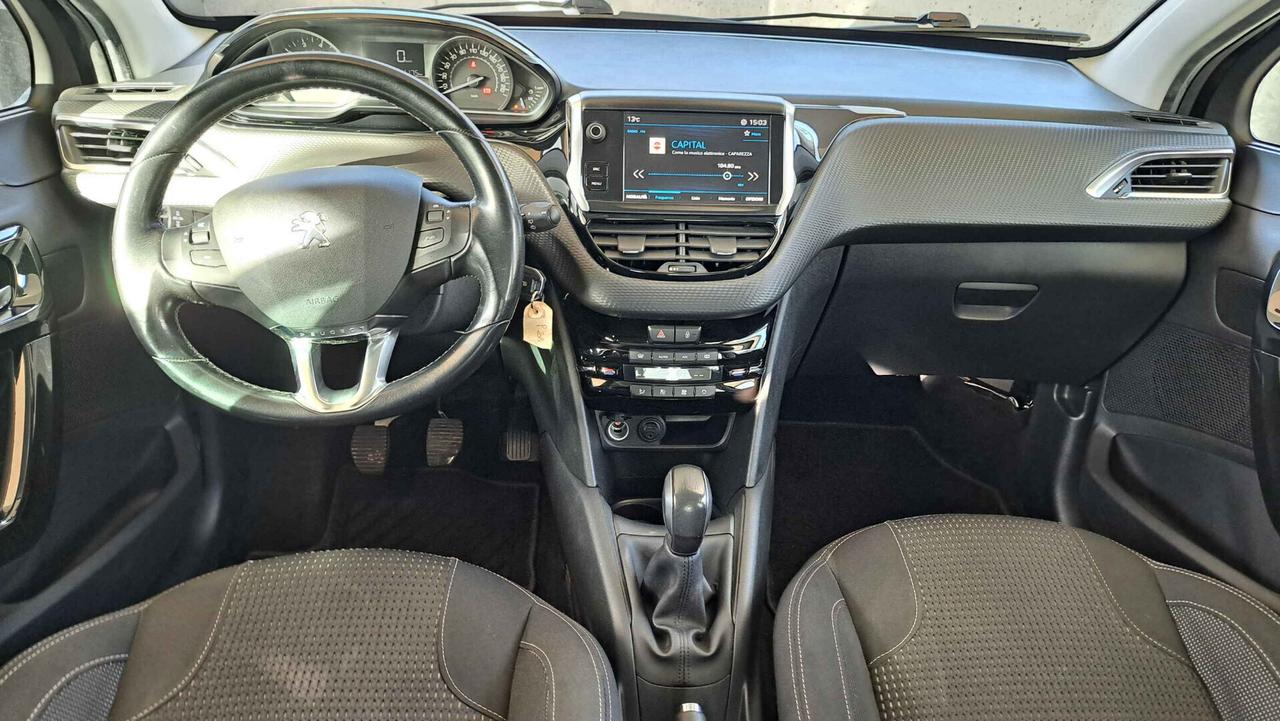 Peugeot 208 PureTech 82 Allure