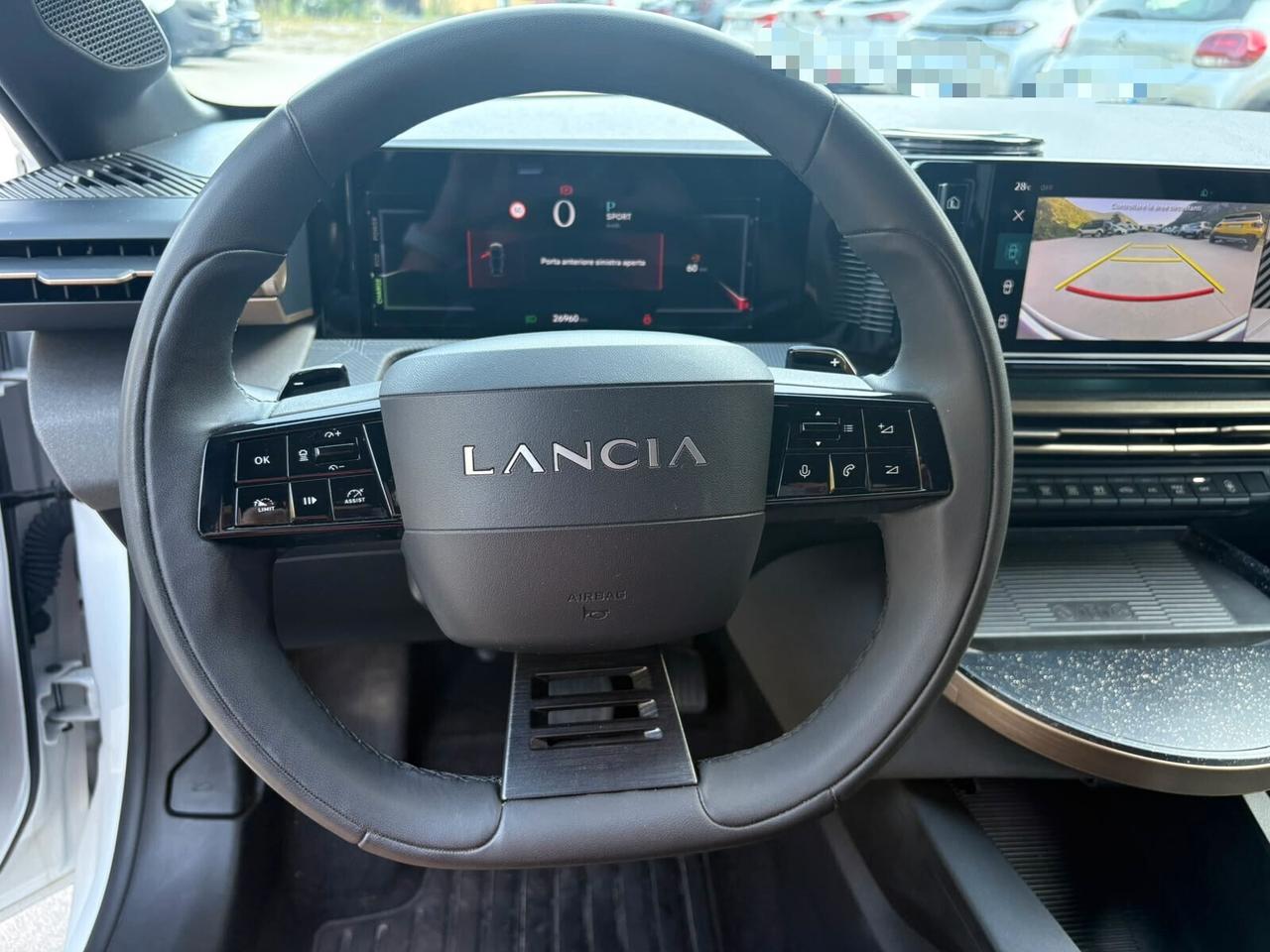 Lancia Ypsilon Hybrid e-DCT LX