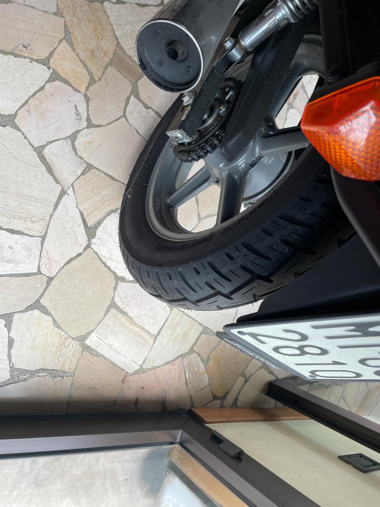 Honda CB 250 km 7.084 unico proprietario