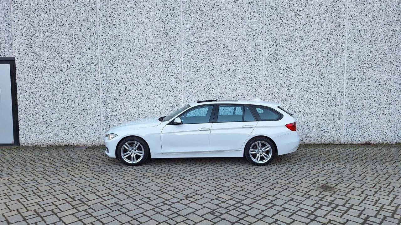 BMW 318D Touring Sport Tetto Led