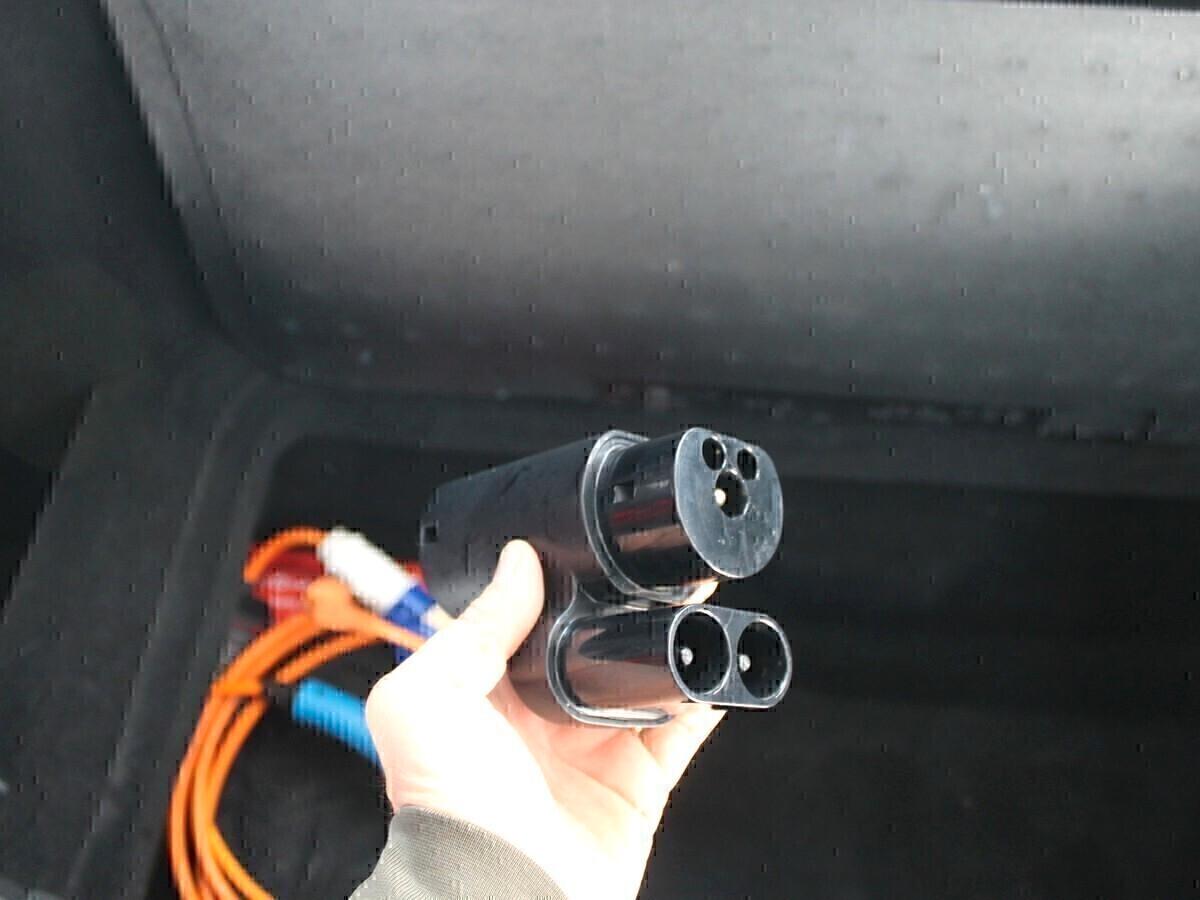 Tesla Model S 85 CHARGE e CONN DATI GRATIS A VITA